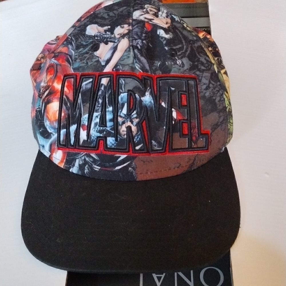 Marvel hat 